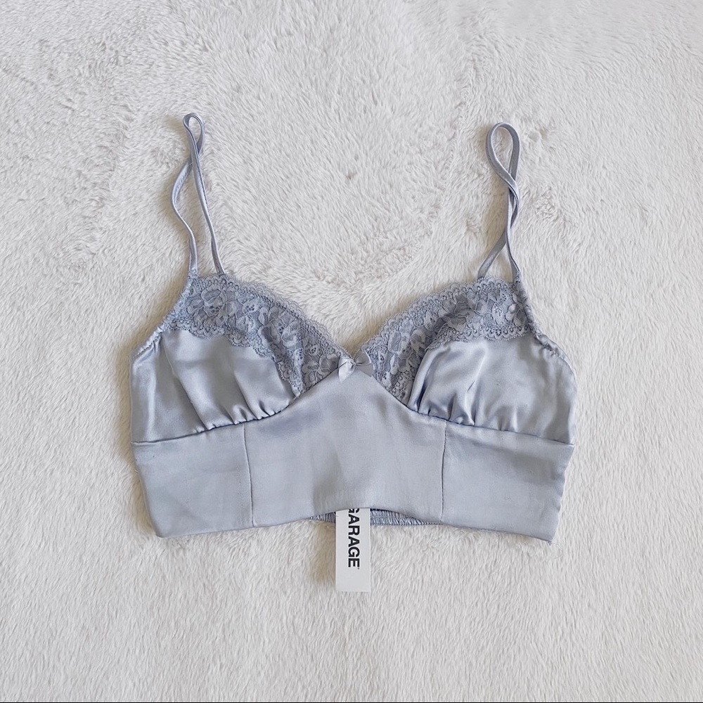 Garage satin tank